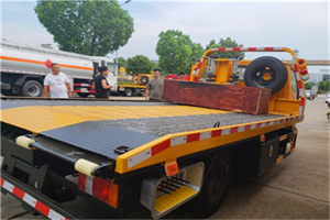 玉田附近拖车电话号码服务